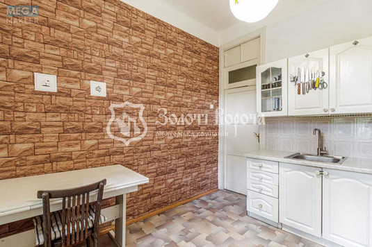 Продаж 2 кімнатної квартири (52,1/32/9,3), 1 пов. 4 пов. будинку, <a class="location-link" href="/kiev/" title="Недвижимость Київ">Київ</a>, <a class="location-link" href="/kiev/shevchenkovskij/" title="Недвижимость Шевченківський район">Шевченківський р-н</a>, Костьольна вул., 6 (изображение 10)