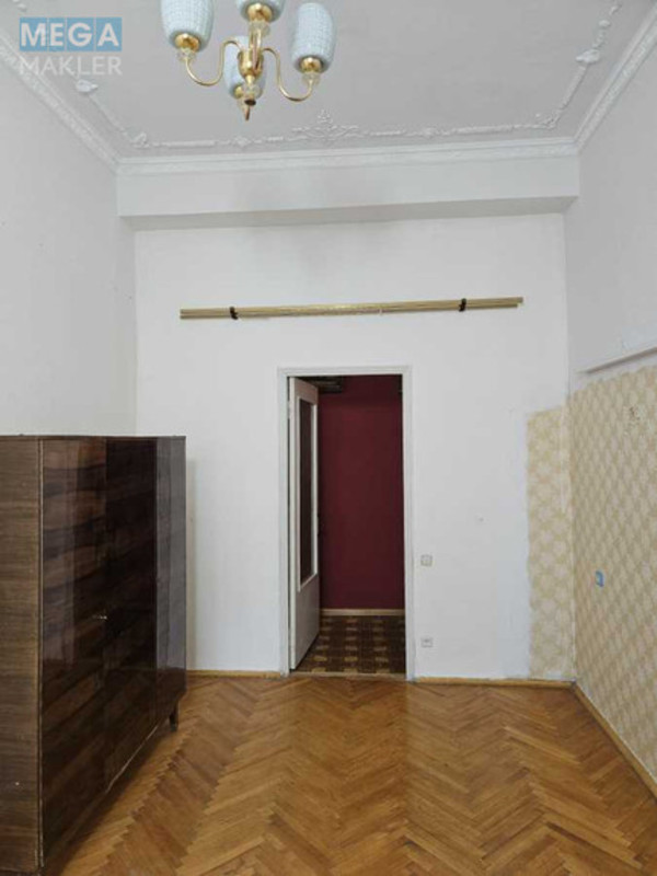 Продаж 3 кімнатної квартири (74/?/11), 3 пов. 4 пов. будинку, <a class="location-link" href="/kiev/" title="Недвижимость Київ">Київ</a>, <a class="location-link" href="/kiev/shevchenkovskij/" title="Недвижимость Шевченківський район">Шевченківський р-н</a>, Володимирська вул. (изображение 7)