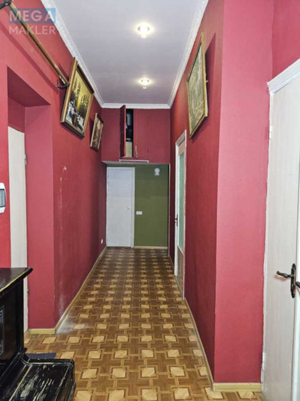 Продаж 3 кімнатної квартири (74/?/11), 3 пов. 4 пов. будинку, <a class="location-link" href="/kiev/" title="Недвижимость Київ">Київ</a>, <a class="location-link" href="/kiev/shevchenkovskij/" title="Недвижимость Шевченківський район">Шевченківський р-н</a>, Володимирська вул. (изображение 9)