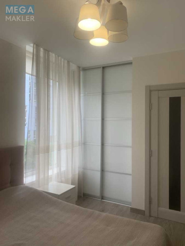 Продаж 3 кімнатної квартири (52/30/21), 3 пов. 9 пов. будинку, <a class="location-link" href="/kiev/" title="Недвижимость Київ">Київ</a>, <a class="location-link" href="/kiev/dneprovskij/" title="Недвижимость Дніпровський район">Дніпровський р-н</a>, Воззєднання просп., 17к2 (изображение 6)
