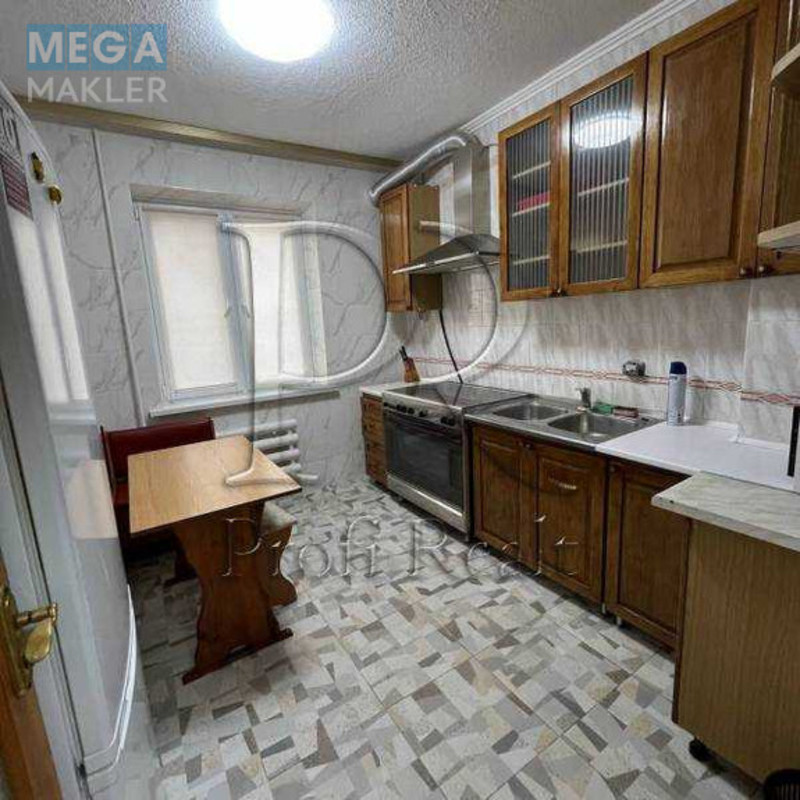 Продаж 5 кімнатної квартири (99/75/10), 1 пов. 10 пов. будинку, <a class="location-link" href="/kiev/" title="Недвижимость Київ">Київ</a>, <a class="location-link" href="/kiev/darnickij/" title="Недвижимость Дарницький район">Дарницький р-н</a>, Тростянецька вулиця, 3 (изображение 3)