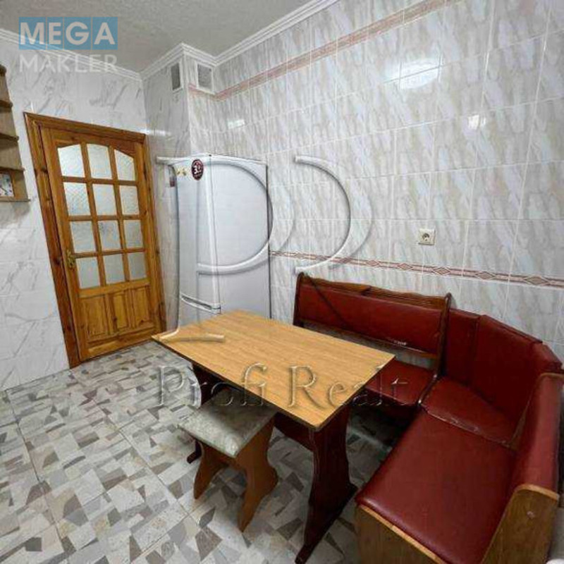 Продаж 5 кімнатної квартири (99/75/10), 1 пов. 10 пов. будинку, <a class="location-link" href="/kiev/" title="Недвижимость Київ">Київ</a>, <a class="location-link" href="/kiev/darnickij/" title="Недвижимость Дарницький район">Дарницький р-н</a>, Тростянецька вулиця, 3 (изображение 4)