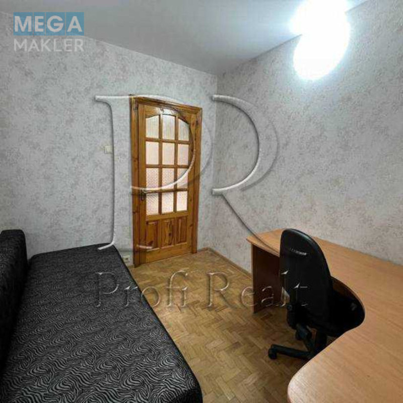 Продаж 5 кімнатної квартири (99/75/10), 1 пов. 10 пов. будинку, <a class="location-link" href="/kiev/" title="Недвижимость Київ">Київ</a>, <a class="location-link" href="/kiev/darnickij/" title="Недвижимость Дарницький район">Дарницький р-н</a>, Тростянецька вулиця, 3 (изображение 11)