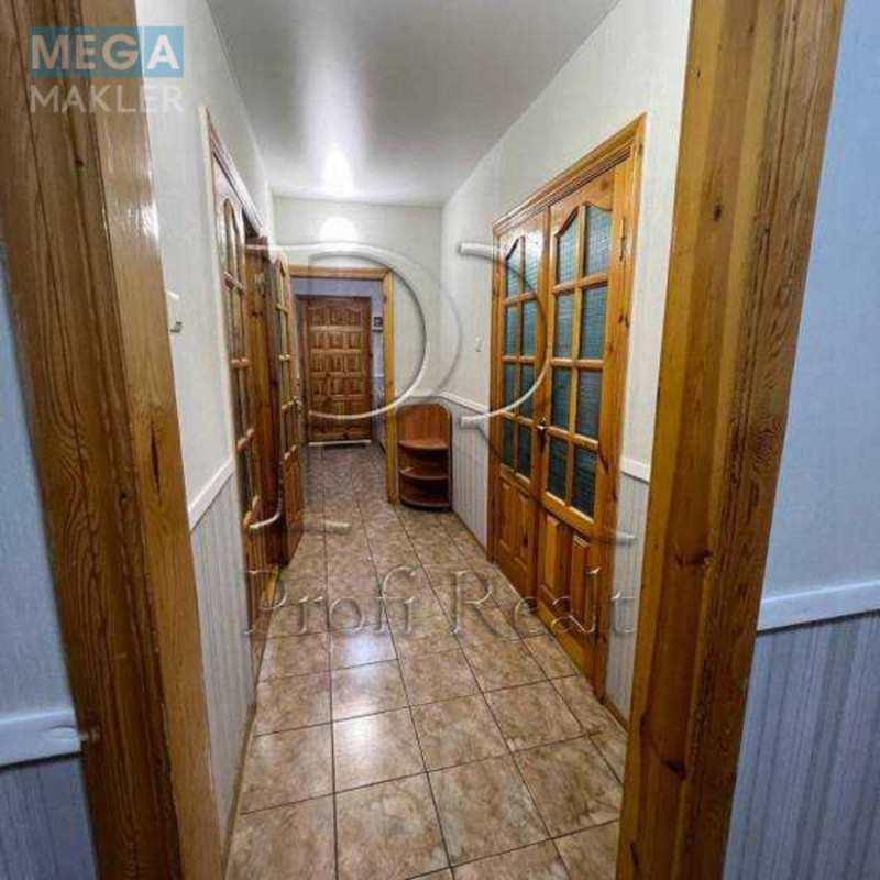 Продаж 5 кімнатної квартири (99/75/10), 1 пов. 10 пов. будинку, <a class="location-link" href="/kiev/" title="Недвижимость Київ">Київ</a>, <a class="location-link" href="/kiev/darnickij/" title="Недвижимость Дарницький район">Дарницький р-н</a>, Тростянецька вулиця, 3 (изображение 15)
