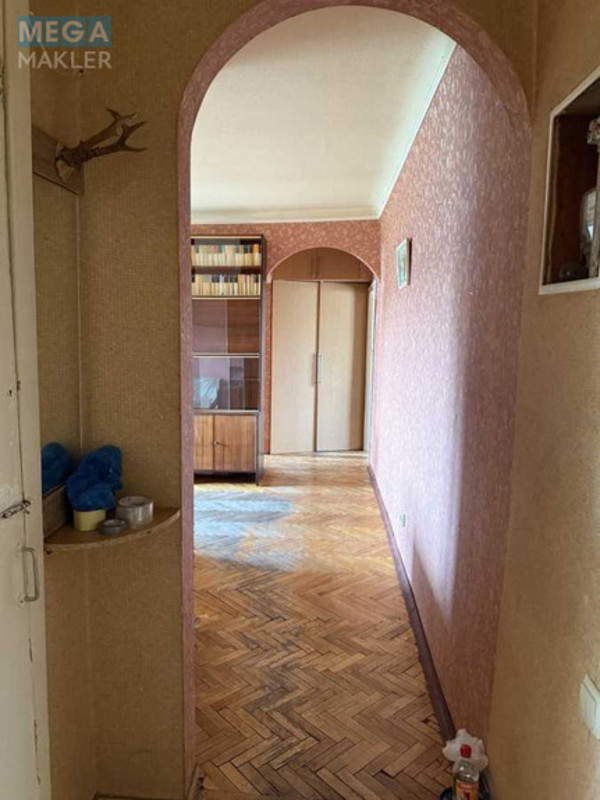 Оренда 3 кімнатної квартири, <a class="location-link" href="/kiev/" title="Недвижимость Київ">Київ</a>, <a class="location-link" href="/kiev/dneprovskij/" title="Недвижимость Дніпровський район">Дніпровський р-н</a>, Строителей ул., 12 (изображение 4)