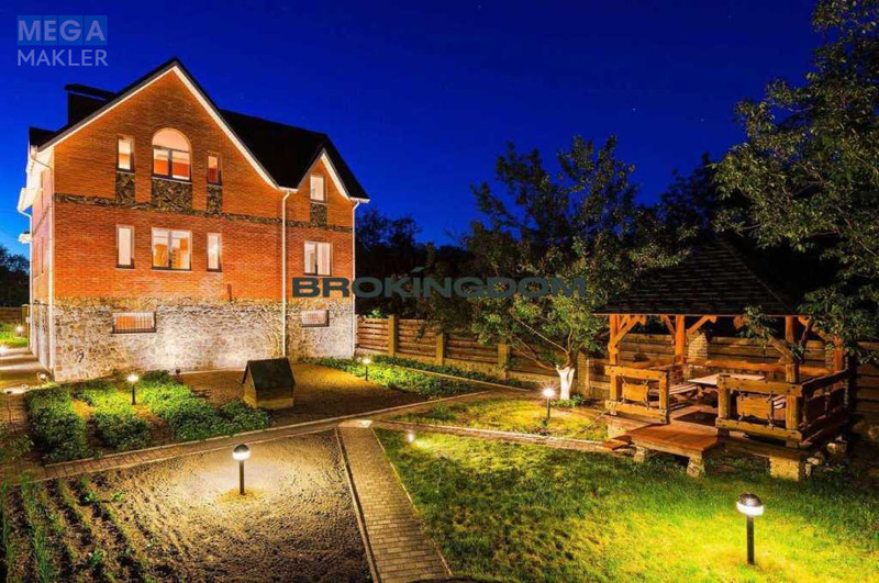Продаж дома, 3 поверху, 289 кв.м, 5 кімнат, ділянка 6 соток, <a class="location-link" href="/kiev/" title="Недвижимость Київ">Київ</a>, <a class="location-link" href="/kiev/svyatoshinskij/" title="Недвижимость Святошинський район">Святошинський р-н</a>, переулок Октябрьский, 6 (изображение 3)