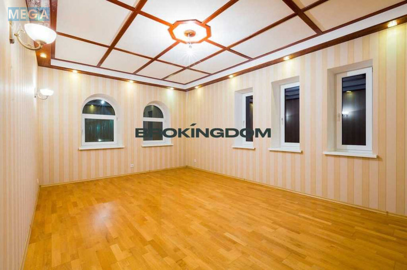 Продаж дома, 3 поверху, 289 кв.м, 5 кімнат, ділянка 6 соток, <a class="location-link" href="/kiev/" title="Недвижимость Київ">Київ</a>, <a class="location-link" href="/kiev/svyatoshinskij/" title="Недвижимость Святошинський район">Святошинський р-н</a>, переулок Октябрьский, 6 (изображение 15)