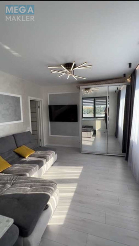 Оренда 2 кімнатної квартири, <a class="location-link" href="/kiev/" title="Недвижимость Київ">Київ</a>, <a class="location-link" href="/kiev/pecherskij/" title="Недвижимость Печерський район">Печерський р-н</a>, Владимира Антоновича ул., 74 (изображение 7)