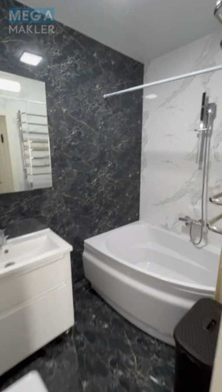 Оренда 2 кімнатної квартири, <a class="location-link" href="/kiev/" title="Недвижимость Київ">Київ</a>, <a class="location-link" href="/kiev/pecherskij/" title="Недвижимость Печерський район">Печерський р-н</a>, Владимира Антоновича ул., 74 (изображение 10)