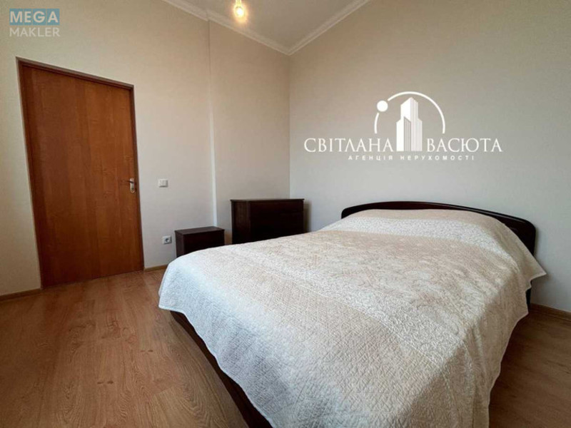 Продаж 4 кімнатної квартири (125/80/15), 9 пов. 10 пов. будинку, <a class="location-link" href="/chernovtsi/" title="Недвижимость Чернівці">Чернівці</a>, <a class="location-link" href="/chernovtsi/pershotravnevij/" title="Недвижимость Першотравневий район">Першотравневий р-н</a>, Чорноармійська (изображение 2)