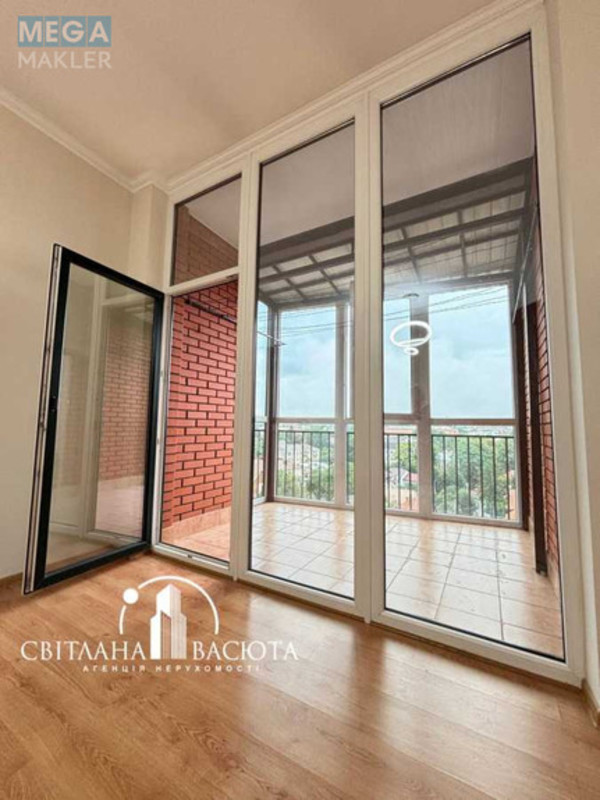 Продаж 4 кімнатної квартири (125/80/15), 9 пов. 10 пов. будинку, <a class="location-link" href="/chernovtsi/" title="Недвижимость Чернівці">Чернівці</a>, <a class="location-link" href="/chernovtsi/pershotravnevij/" title="Недвижимость Першотравневий район">Першотравневий р-н</a>, Чорноармійська (изображение 15)