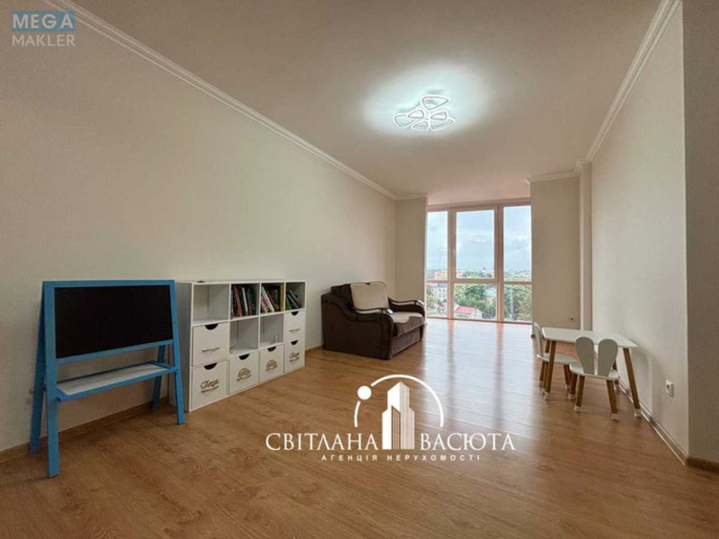 Продаж 4 кімнатної квартири (125/80/15), 9 пов. 10 пов. будинку, <a class="location-link" href="/chernovtsi/" title="Недвижимость Чернівці">Чернівці</a>, <a class="location-link" href="/chernovtsi/pershotravnevij/" title="Недвижимость Першотравневий район">Першотравневий р-н</a>, Чорноармійська (изображение 17)