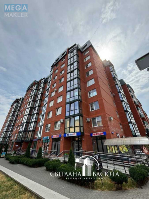 Продаж 4 кімнатної квартири (125/80/15), 9 пов. 10 пов. будинку, <a class="location-link" href="/chernovtsi/" title="Недвижимость Чернівці">Чернівці</a>, <a class="location-link" href="/chernovtsi/pershotravnevij/" title="Недвижимость Першотравневий район">Першотравневий р-н</a>, Чорноармійська (изображение 21)