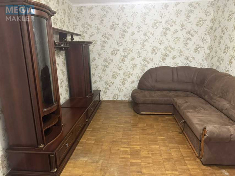 Оренда 3 кімнатної квартири, <a class="location-link" href="/kiev/" title="Недвижимость Київ">Київ</a>, <a class="location-link" href="/kiev/darnickij/" title="Недвижимость Дарницький район">Дарницький р-н</a>, Ревуцького вул., 18 (изображение 2)