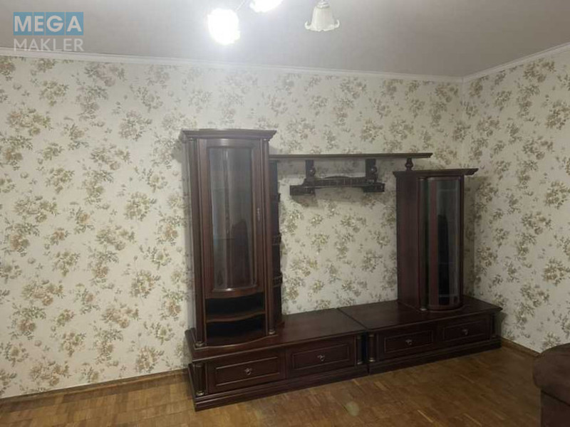 Оренда 3 кімнатної квартири, <a class="location-link" href="/kiev/" title="Недвижимость Київ">Київ</a>, <a class="location-link" href="/kiev/darnickij/" title="Недвижимость Дарницький район">Дарницький р-н</a>, Ревуцького вул., 18 (изображение 3)