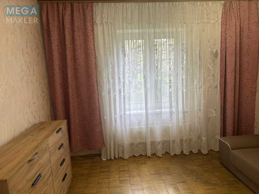 Оренда 3 кімнатної квартири, <a class="location-link" href="/kiev/" title="Недвижимость Київ">Київ</a>, <a class="location-link" href="/kiev/darnickij/" title="Недвижимость Дарницький район">Дарницький р-н</a>, Ревуцького вул., 18 (изображение 8)