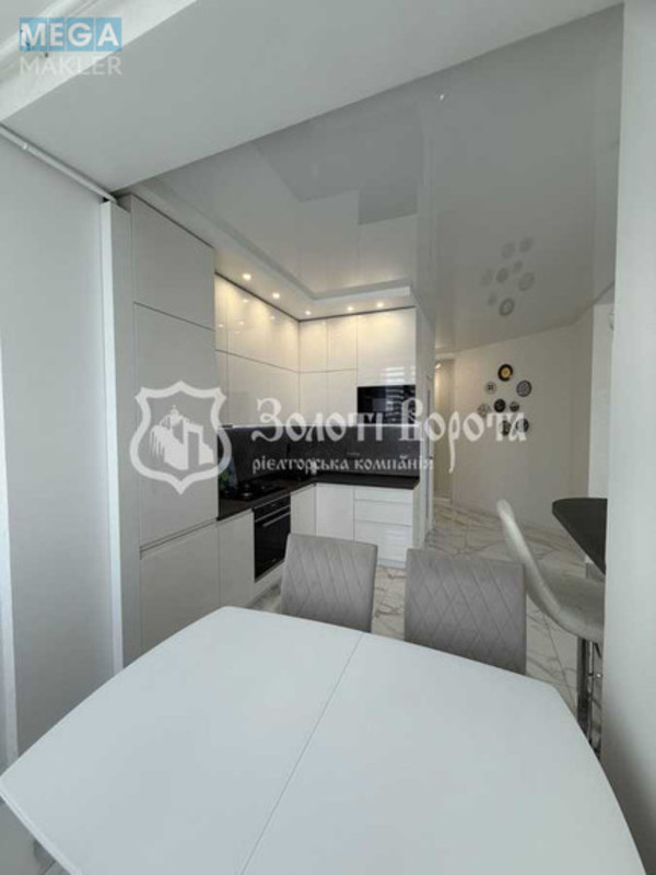 Продаж 3 кімнатної квартири (70/50/12), 9 пов. 10 пов. будинку, <a class="location-link" href="/sofievskaya-borshagovka/" title="Недвижимость Софіївська Борщагівка">Софіївська Борщагівка</a>, Боголюбова, 34 (изображение 5)