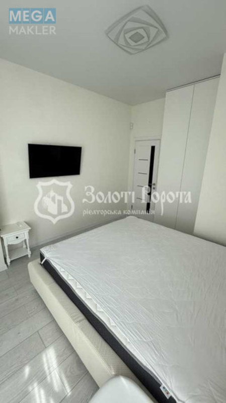 Продаж 3 кімнатної квартири (70/50/12), 9 пов. 10 пов. будинку, <a class="location-link" href="/sofievskaya-borshagovka/" title="Недвижимость Софіївська Борщагівка">Софіївська Борщагівка</a>, Боголюбова, 34 (изображение 10)