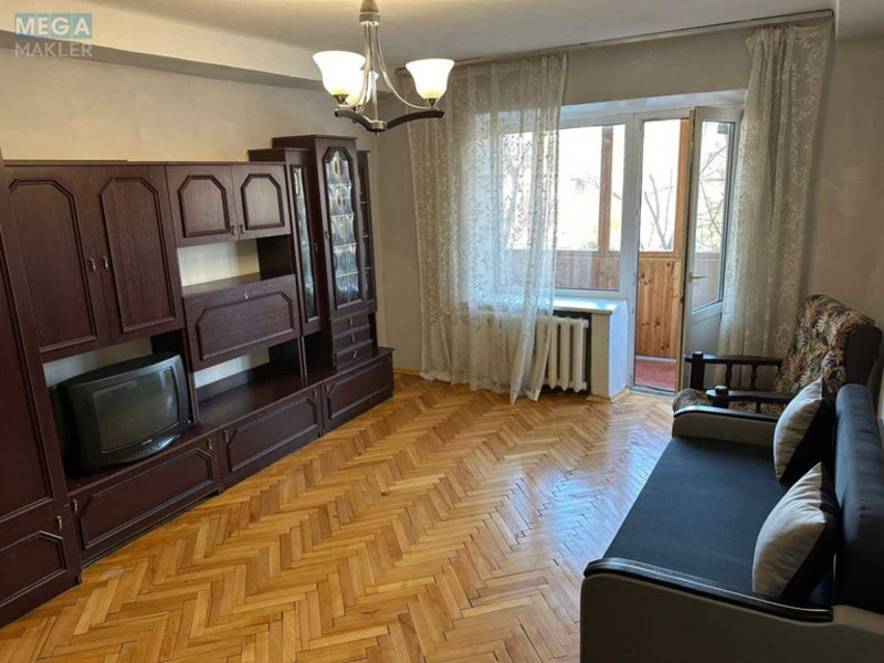 Оренда 1 кімнатної квартири, <a class="location-link" href="/kiev/" title="Недвижимость Київ">Київ</a>, <a class="location-link" href="/kiev/solomenskij/" title="Недвижимость Солом'янський район">Солом'янський р-н</a>, Преображенская ул., 16 (изображение 4)