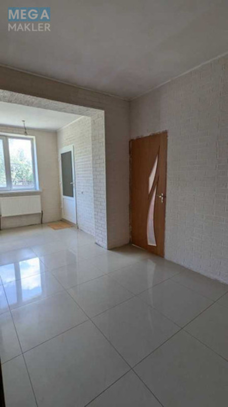 Продаж дома, 2 поверху, 230 кв.м, 5 кімнат, ділянка 18 соток, <a class="location-link" href="/podgajcy-selo-kr/" title="Недвижимость Підгайці">Підгайці</a>, Спепова, 30 (изображение 13)