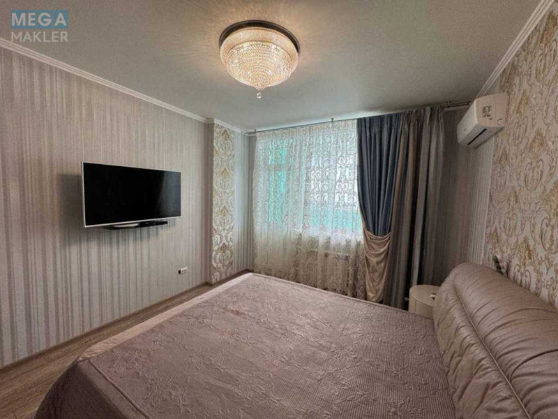Оренда 3 кімнатної квартири, <a class="location-link" href="/kiev/" title="Недвижимость Київ">Київ</a>, <a class="location-link" href="/kiev/darnickij/" title="Недвижимость Дарницький район">Дарницький р-н</a>, Бориса Гмыри ул., 4 (изображение 9)
