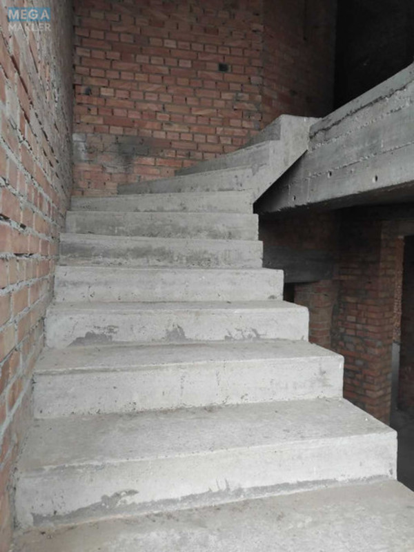 Продаж дома, 2 поверху, 398 кв.м, 6 кімнат, ділянка 11 соток, <a class="location-link" href="/malye-dmitrovichi/" title="Недвижимость Малі Дмитровичі">Малі Дмитровичі</a>, Київська, 1 (изображение 11)