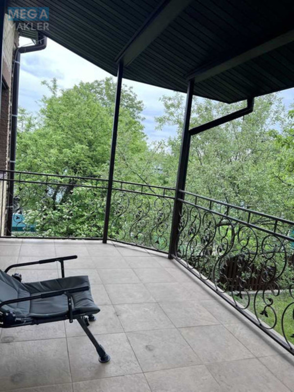 Продаж дома, 4 поверху, 244 кв.м, 4 кімнати, ділянка 6 соток, <a class="location-link" href="/glevaha/" title="Недвижимость Глеваха">Глеваха</a>, Лінія 15, 51А (изображение 6)