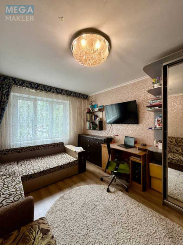Продаж 3 кімнатної квартири (71/41/7,1), 1 пов. 10 пов. будинку, <a class="location-link" href="/kiev/" title="Недвижимость Київ">Київ</a>, <a class="location-link" href="/kiev/solomenskij/" title="Недвижимость Солом'янський район">Солом'янський р-н</a>, Леваневского ул., 8/7 (изображение 5)
