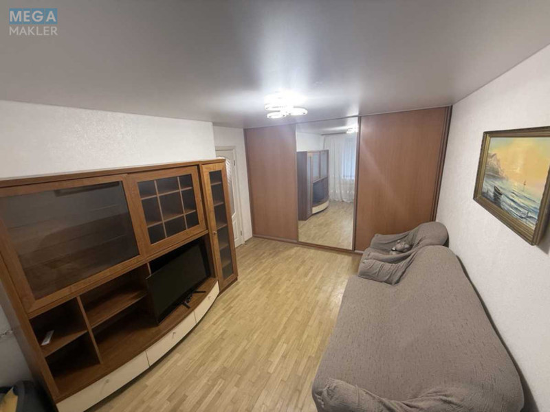 Оренда 3 кімнатної квартири, <a class="location-link" href="/kiev/" title="Недвижимость Київ">Київ</a>, <a class="location-link" href="/kiev/podolskij/" title="Недвижимость Подільський район">Подільський р-н</a>, Еленовская ул., 10 (изображение 7)