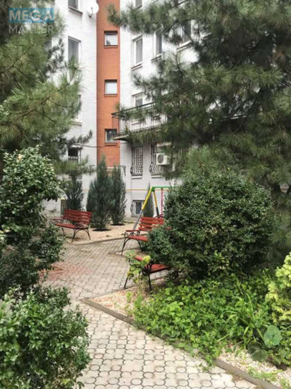 Оренда 3 кімнатної квартири, <a class="location-link" href="/kiev/" title="Недвижимость Київ">Київ</a>, <a class="location-link" href="/kiev/podolskij/" title="Недвижимость Подільський район">Подільський р-н</a>, Еленовская ул., 10 (изображение 16)