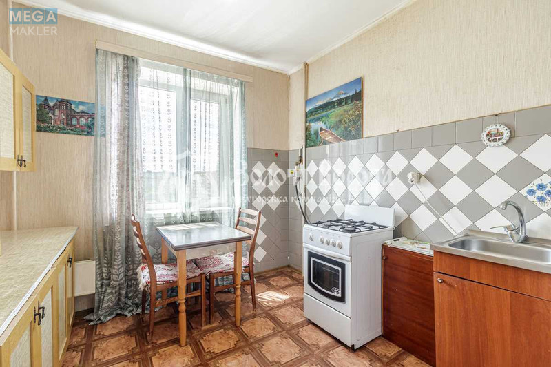 Продаж 2 кімнатної квартири (54/30/8), 8 пов. 9 пов. будинку, <a class="location-link" href="/kiev/" title="Недвижимость Київ">Київ</a>, <a class="location-link" href="/kiev/desnyanskij/" title="Недвижимость Деснянський район">Деснянський р-н</a>, Сержа Лифаря вул., 17 (изображение 7)