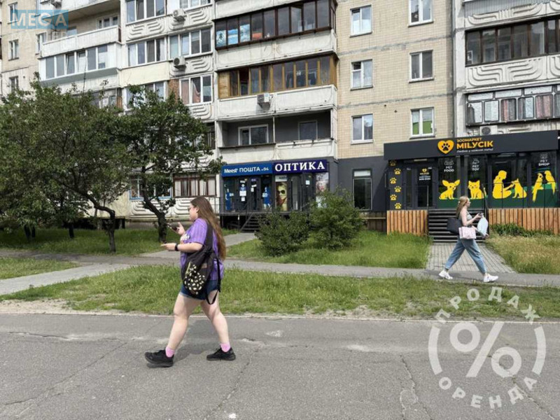 Продаж комерційної нерухомості, 30,70 кв.м, под магазин, <a class="location-link" href="/kiev/" title="Недвижимость Київ">Київ</a>, <a class="location-link" href="/kiev/darnickij/" title="Недвижимость Дарницький район">Дарницький р-н</a>, Михайла Драгоманова вул., 11 (изображение 4)