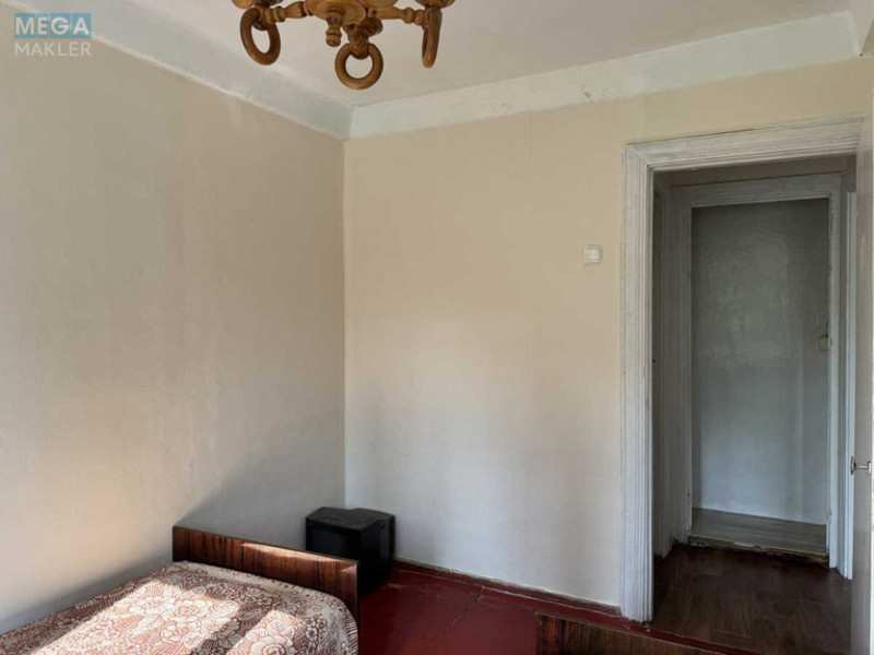 Продаж 2 кімнатної квартири (40/23/6), 4 пов. 5 пов. будинку, <a class="location-link" href="/kiev/" title="Недвижимость Київ">Київ</a>, <a class="location-link" href="/kiev/podolskij/" title="Недвижимость Подільський район">Подільський р-н</a>, Ветряные Горы ул., 10Д (изображение 7)