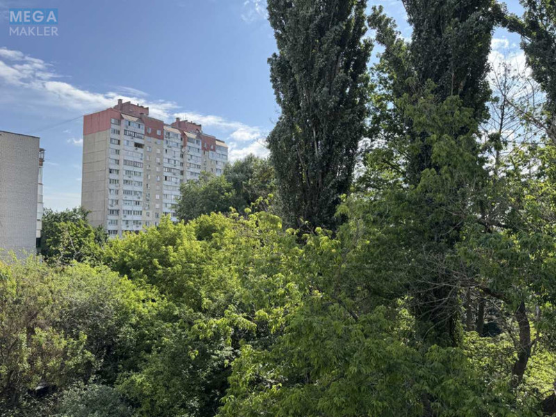 Продаж 2 кімнатної квартири (40/23/6), 4 пов. 5 пов. будинку, <a class="location-link" href="/kiev/" title="Недвижимость Київ">Київ</a>, <a class="location-link" href="/kiev/podolskij/" title="Недвижимость Подільський район">Подільський р-н</a>, Ветряные Горы ул., 10Д (изображение 18)