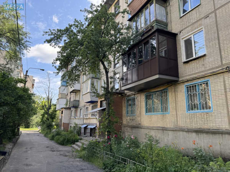 Продаж 2 кімнатної квартири (40/23/6), 4 пов. 5 пов. будинку, <a class="location-link" href="/kiev/" title="Недвижимость Київ">Київ</a>, <a class="location-link" href="/kiev/podolskij/" title="Недвижимость Подільський район">Подільський р-н</a>, Ветряные Горы ул., 10Д (изображение 20)