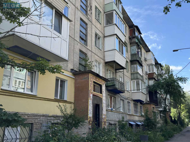 Продаж 2 кімнатної квартири (40/23/6), 4 пов. 5 пов. будинку, <a class="location-link" href="/kiev/" title="Недвижимость Київ">Київ</a>, <a class="location-link" href="/kiev/podolskij/" title="Недвижимость Подільський район">Подільський р-н</a>, Ветряные Горы ул., 10Д (изображение 21)