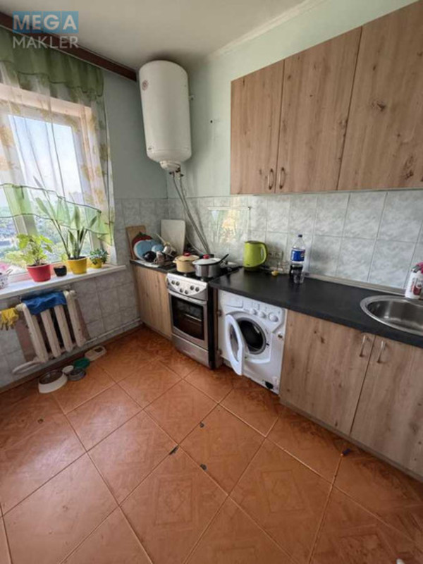 Продаж 2 кімнатної квартири (54,5/31/8), 9 пов. 9 пов. будинку, <a class="location-link" href="/kiev/" title="Недвижимость Київ">Київ</a>, <a class="location-link" href="/kiev/solomenskij/" title="Недвижимость Солом'янський район">Солом'янський р-н</a>, Семеновская ул., 11 (изображение 8)