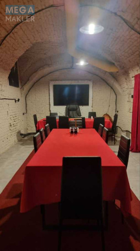 Оренда окремої будівлі/побудови, 200 кв.м, <a class="location-link" href="/kiev/" title="Недвижимость Київ">Київ</a>, <a class="location-link" href="/kiev/podolskij/" title="Недвижимость Подільський район">Подільський р-н</a>, Петра Сагайдачного ул., 5 (изображение 8)