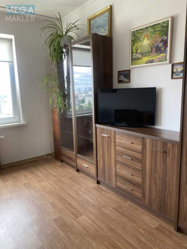 Оренда 1 кімнатної квартири, <a class="location-link" href="/kiev/" title="Недвижимость Київ">Київ</a>, <a class="location-link" href="/kiev/goloseevskij/" title="Недвижимость Голосіївський район">Голосіївський р-н</a>, Михайла Ломоносова вул., 85 (изображение 6)