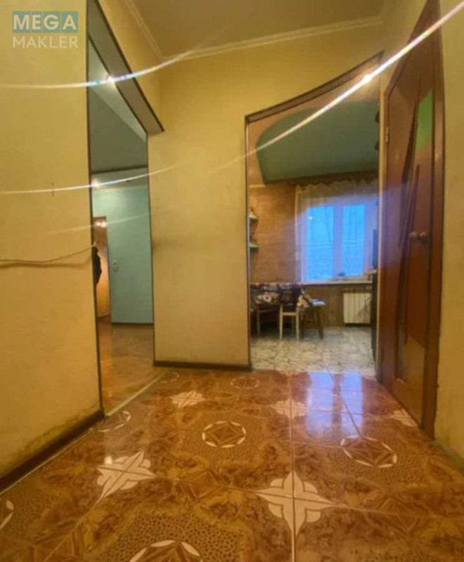 Продаж 3 кімнатної квартири (80/55/10), 10 пов. 16 пов. будинку, <a class="location-link" href="/kiev/" title="Недвижимость Київ">Київ</a>, <a class="location-link" href="/kiev/darnickij/" title="Недвижимость Дарницький район">Дарницький р-н</a>, Харківське шосе, 180/21 (изображение 6)