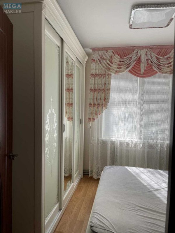 Продаж 3 кімнатної квартири (65/50/9), 3 пов. 9 пов. будинку, <a class="location-link" href="/smela/" title="Недвижимость Сміла">Сміла</a>, Богдана Хмельницького (изображение 4)