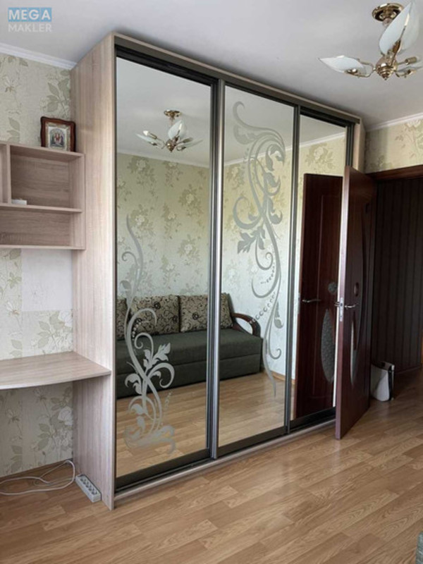 Продаж 3 кімнатної квартири (65/50/9), 3 пов. 9 пов. будинку, <a class="location-link" href="/smela/" title="Недвижимость Сміла">Сміла</a>, Богдана Хмельницького (изображение 12)