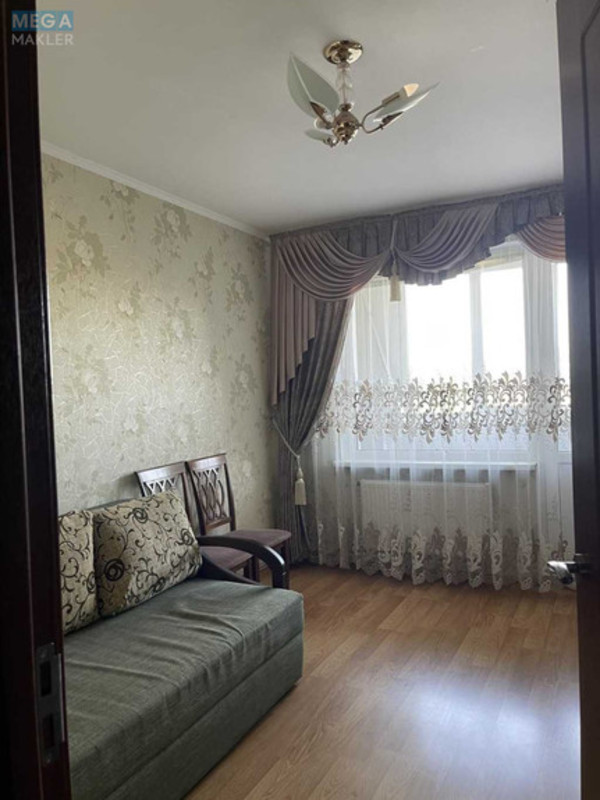 Продаж 3 кімнатної квартири (65/50/9), 3 пов. 9 пов. будинку, <a class="location-link" href="/smela/" title="Недвижимость Сміла">Сміла</a>, Богдана Хмельницького (изображение 13)