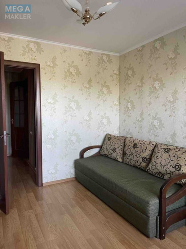 Продаж 3 кімнатної квартири (65/50/9), 3 пов. 9 пов. будинку, <a class="location-link" href="/smela/" title="Недвижимость Сміла">Сміла</a>, Богдана Хмельницького (изображение 15)
