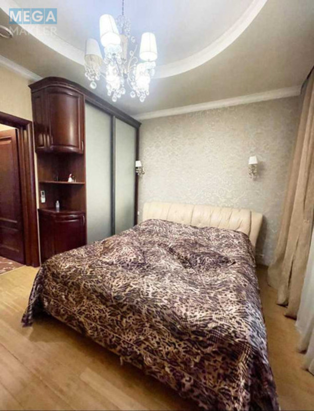 Оренда 3 кімнатної квартири, <a class="location-link" href="/kiev/" title="Недвижимость Київ">Київ</a>, <a class="location-link" href="/kiev/solomenskij/" title="Недвижимость Солом'янський район">Солом'янський р-н</a>, Кудряшова вул., 20г (изображение 2)