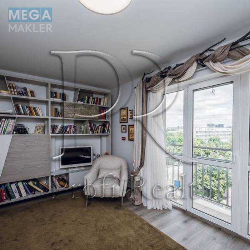 Продаж 2 кімнатної квартири (90/42/21), 5 пов. 9 пов. будинку, <a class="location-link" href="/kiev/" title="Недвижимость Київ">Київ</a>, <a class="location-link" href="/kiev/goloseevskij/" title="Недвижимость Голосіївський район">Голосіївський р-н</a>, Метрологічна вулиця, 13 (изображение 9)
