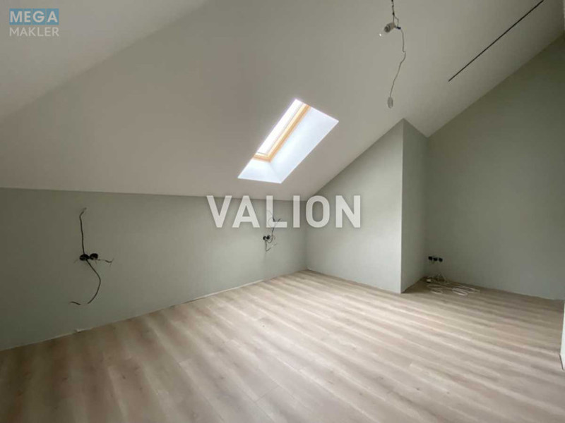 Продаж дома, 2&nbsp;поверху, 210&nbsp;кв.м, 5&nbsp;кімнат, ділянка 8&nbsp;соток, <a class="location-link" href="/roslavichi/" title="Недвижимость Рославичі">Рославичі</a>, Юліанська (изображение 11)