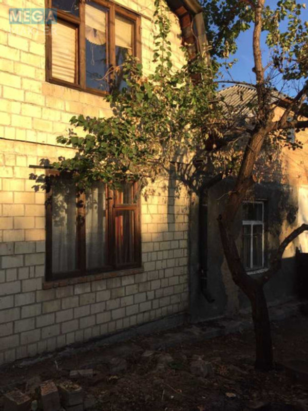 Продаж дома, 2 поверху, 112 кв.м, 4 кімнати, ділянка 2 сотки, <a class="location-link" href="/kiev/" title="Недвижимость Київ">Київ</a>, <a class="location-link" href="/kiev/goloseevskij/" title="Недвижимость Голосіївський район">Голосіївський р-н</a>, Хотівська вул., 10 (изображение 2)