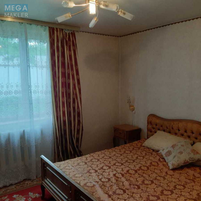 Продаж дома, 2 поверху, 112 кв.м, 4 кімнати, ділянка 2 сотки, <a class="location-link" href="/kiev/" title="Недвижимость Київ">Київ</a>, <a class="location-link" href="/kiev/goloseevskij/" title="Недвижимость Голосіївський район">Голосіївський р-н</a>, Хотівська вул., 10 (изображение 10)