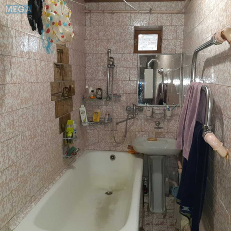 Продаж дома, 2 поверху, 112 кв.м, 4 кімнати, ділянка 2 сотки, <a class="location-link" href="/kiev/" title="Недвижимость Київ">Київ</a>, <a class="location-link" href="/kiev/goloseevskij/" title="Недвижимость Голосіївський район">Голосіївський р-н</a>, Хотівська вул., 10 (изображение 12)